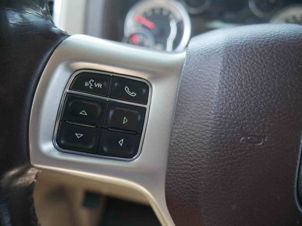 Used 2017 RAM 2500 Laramie w/ Convenience Group AWD/4WD image 43