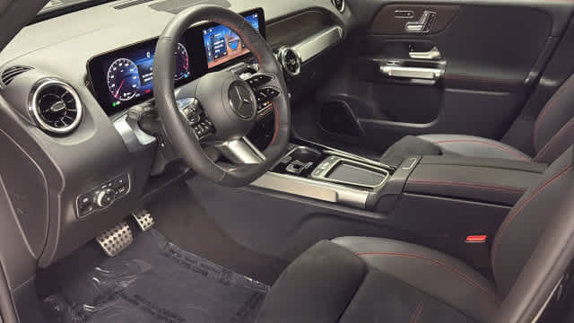 Certified 2026 Mercedes-Benz GLB 250 4MATIC image 29