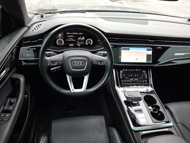 Used 2023 Audi Q8 Prestige w/ Prestige Package image 12