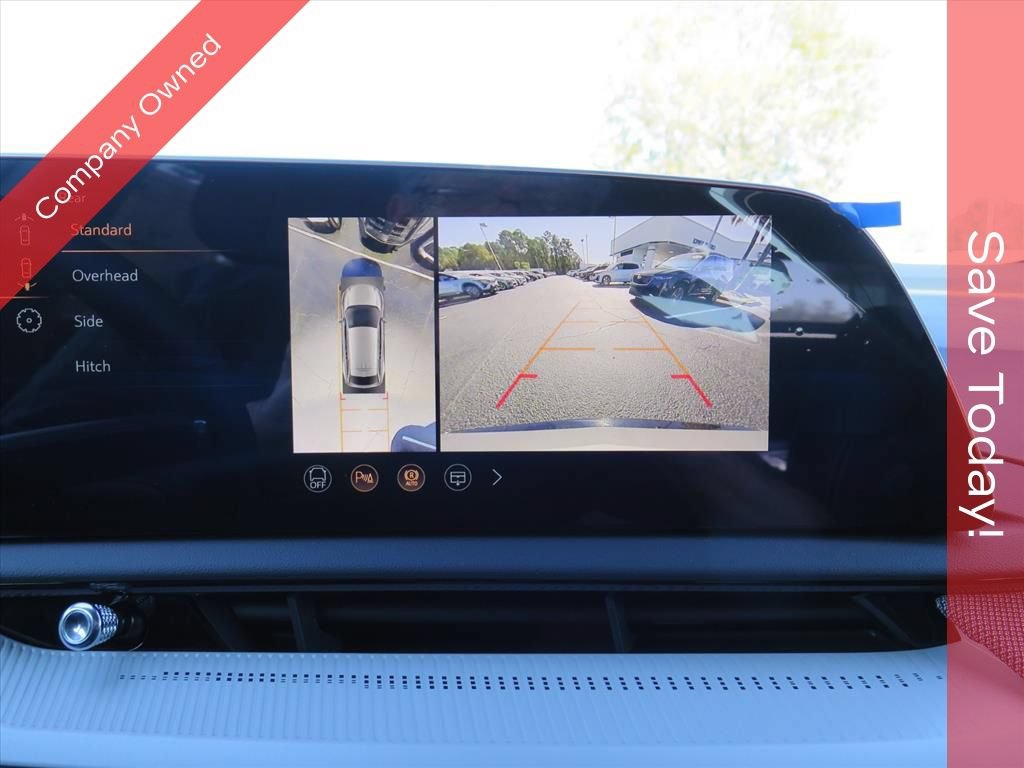 New 2026 Cadillac Optiq Luxury 2 RWD image 18