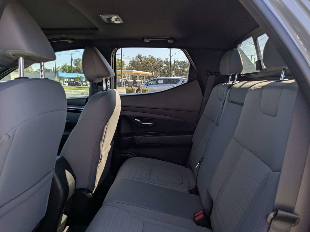 Used 2022 Hyundai Santa Cruz SEL Premium image 13