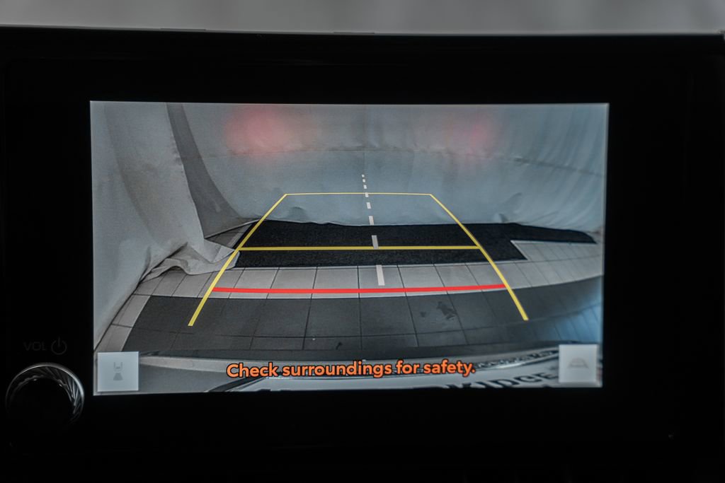 Used 2023 Toyota RAV4 XLE image 40