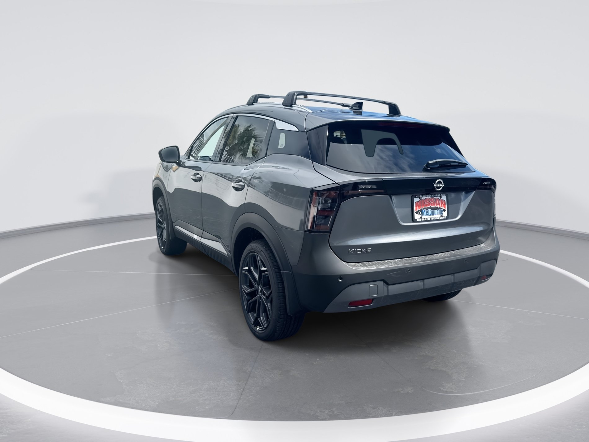 New 2027 Nissan Kicks SR FWD image 6