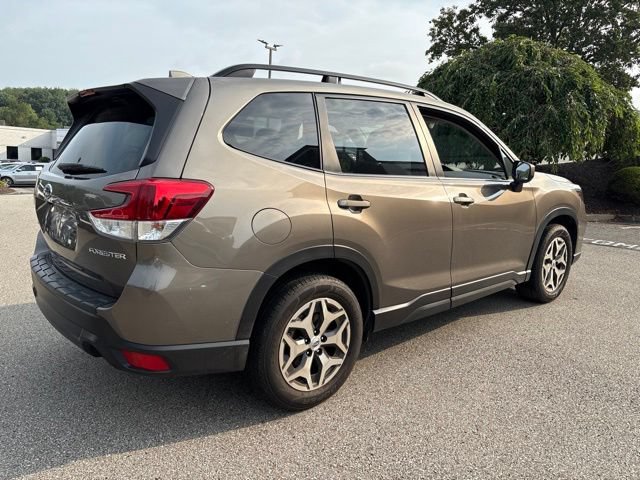 Used 2021 Subaru Forester Premium AWD/4WD image 5