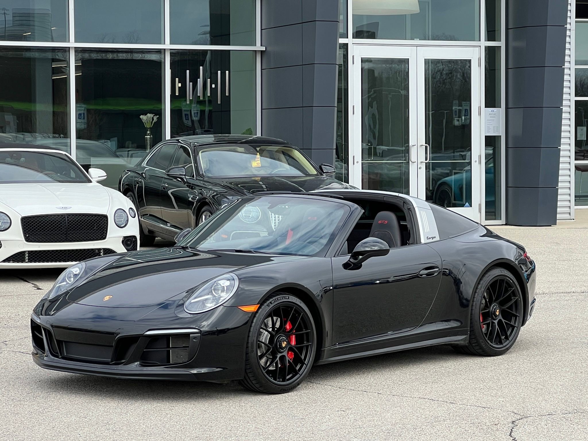 Used 2019 Porsche 911 Targa 4S AWD/4WD image 1