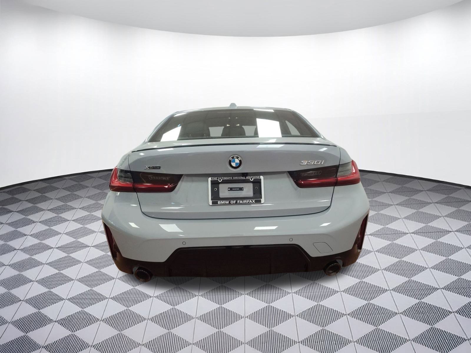 New 2026 BMW 330i xDrive Sedan w/ M Sport Package image 9