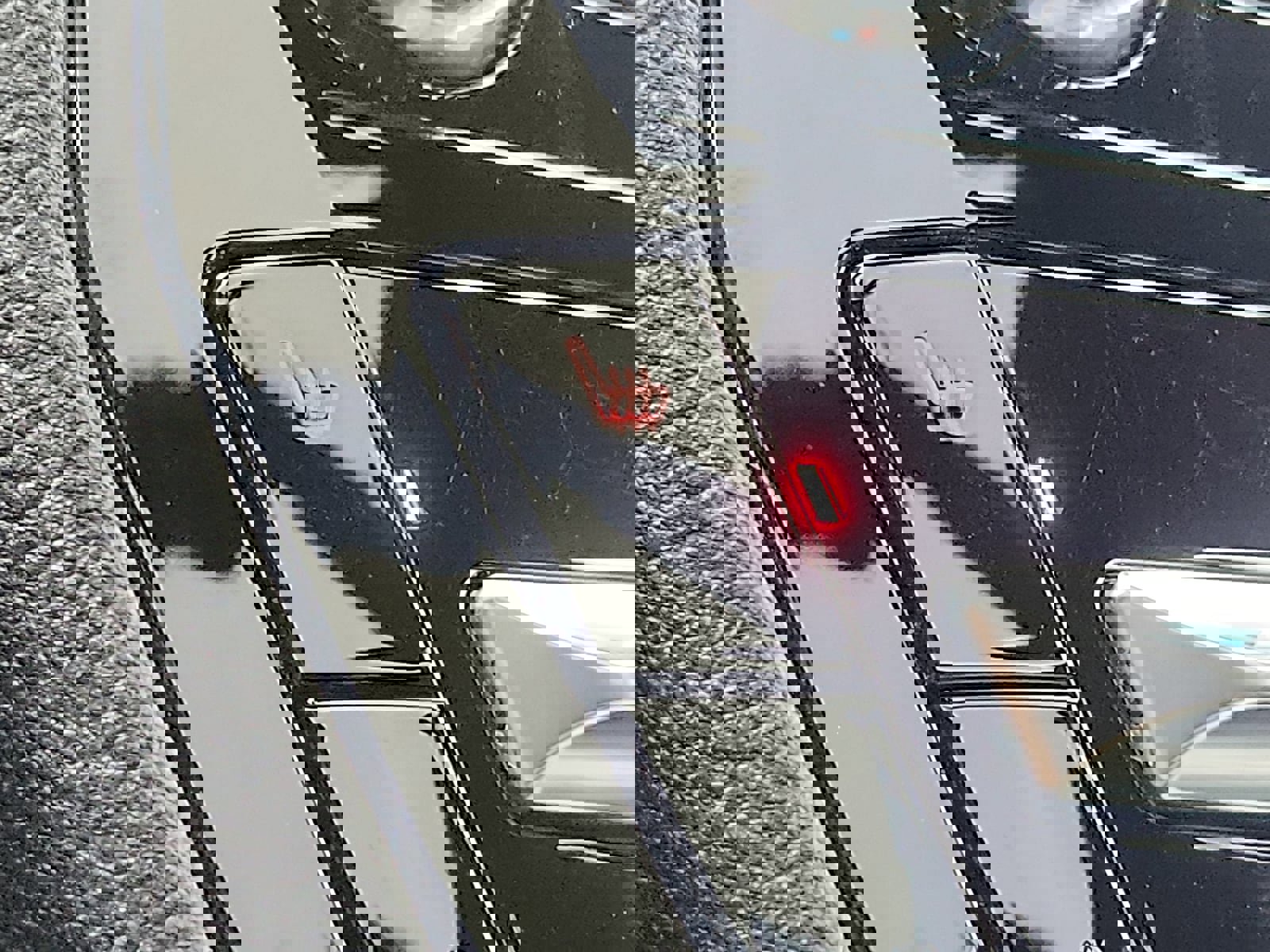 Certified 2022 Ford Explorer ST-Line w/ Class IV Trailer Tow Package image 25