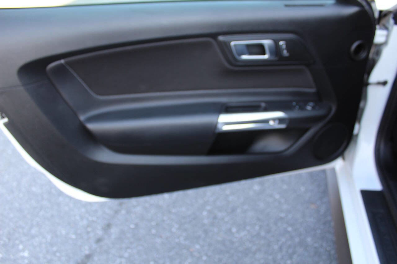 Used 2020 Ford Mustang GT w/ Black Accent Package image 13