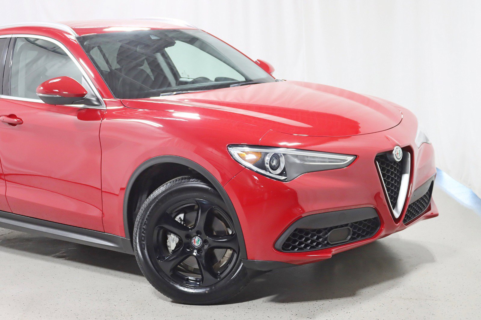 Used 2020 Alfa Romeo Stelvio Sport w/ Cold Weather Package image 2