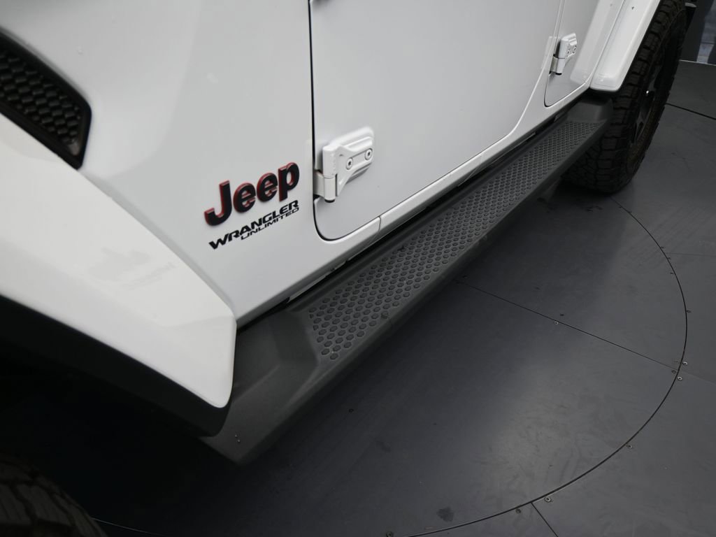 Used 2018 Jeep Wrangler Unlimited Rubicon image 32