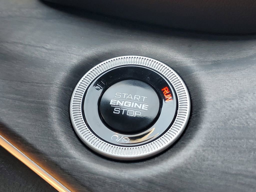 Used 2024 Jeep Grand Cherokee L Limited w/ Trailer Tow Package image 3