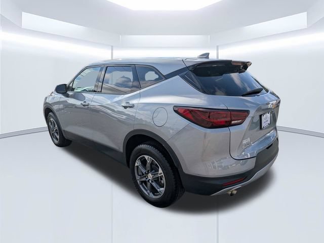 Used 2025 Chevrolet Blazer LT FWD image 7