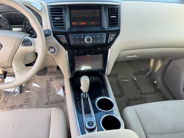 Used 2015 Nissan Pathfinder S image 17