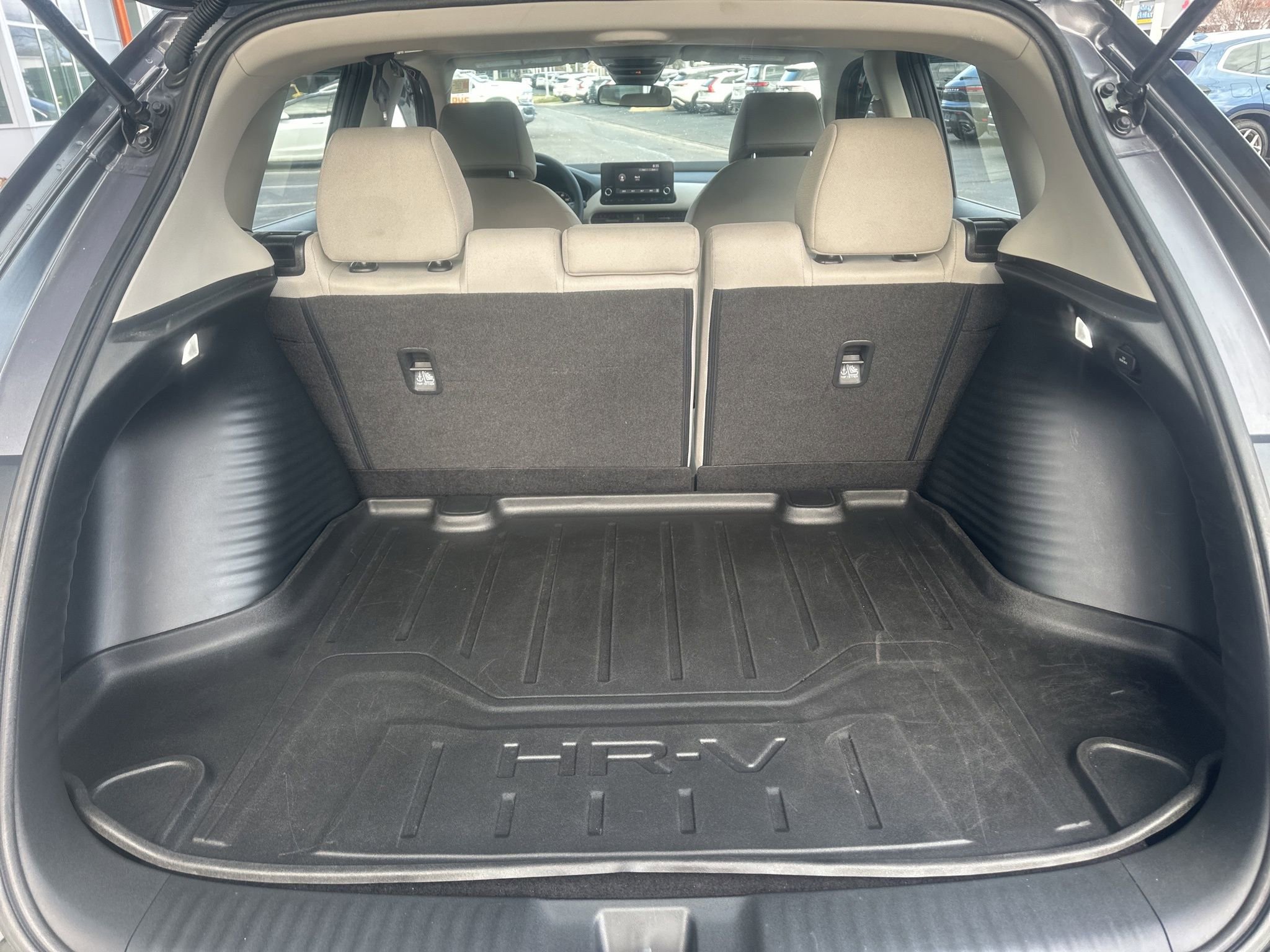 Used 2023 Honda HR-V LX image 14