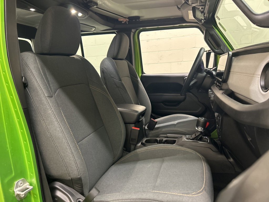 Used 2025 Jeep Gladiator Sport image 10