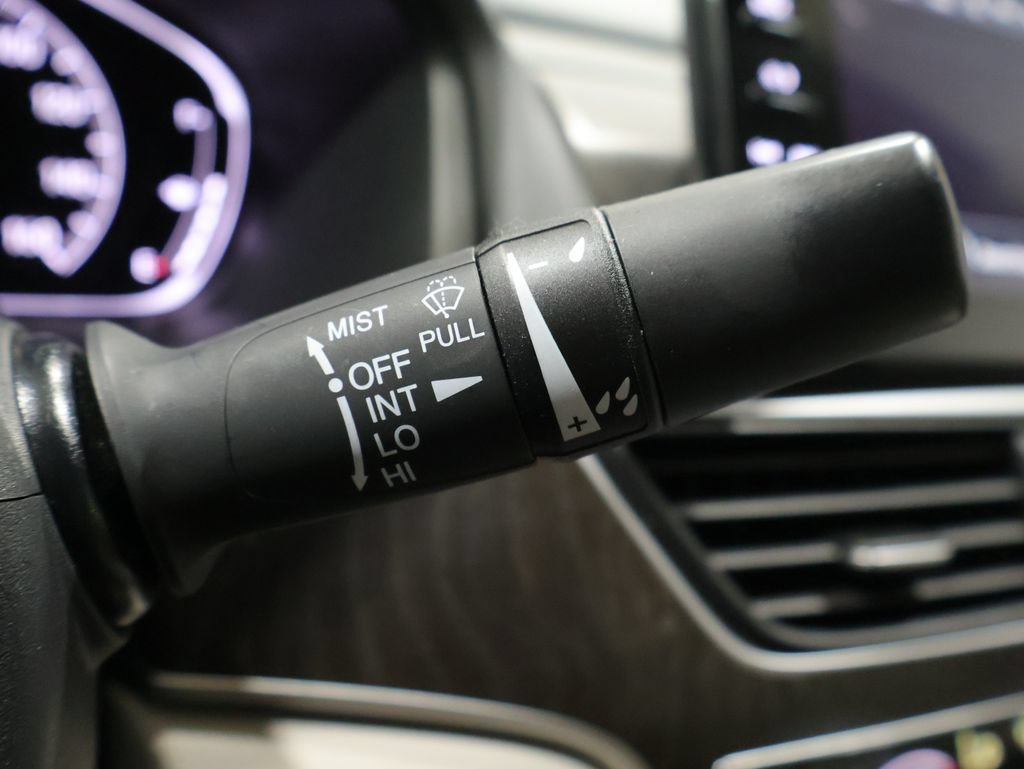 Used 2019 Honda Accord EX image 39