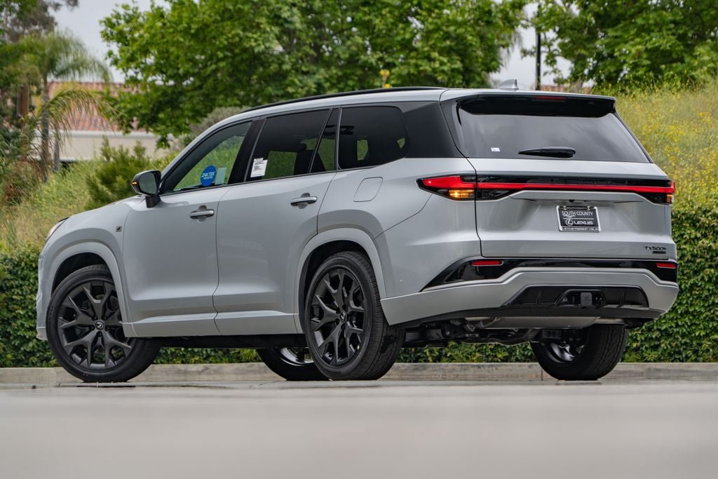 New 2026 Lexus TX 500h AWD w/ Technology Package image 2
