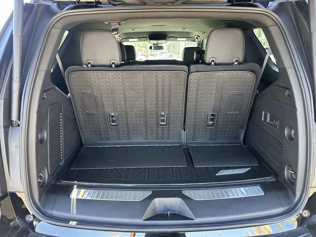 Used 2023 Chevrolet Tahoe Z71 w/ Z71 Off-Road Package image 8