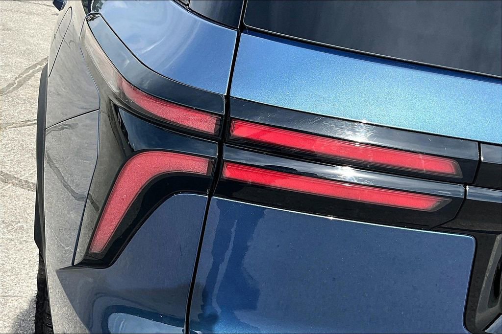 Used 2026 Chevrolet Traverse Z71 w/ Driver Confidence Package image 22