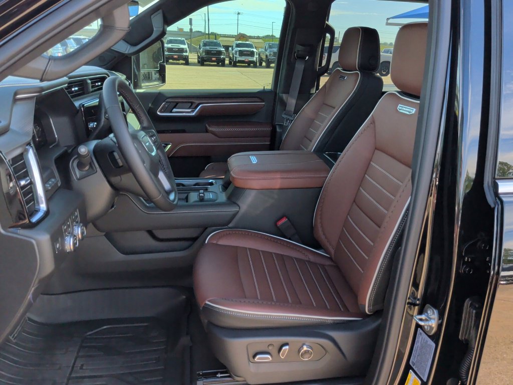New 2026 GMC Sierra 2500 Denali Ultimate AWD/4WD image 13