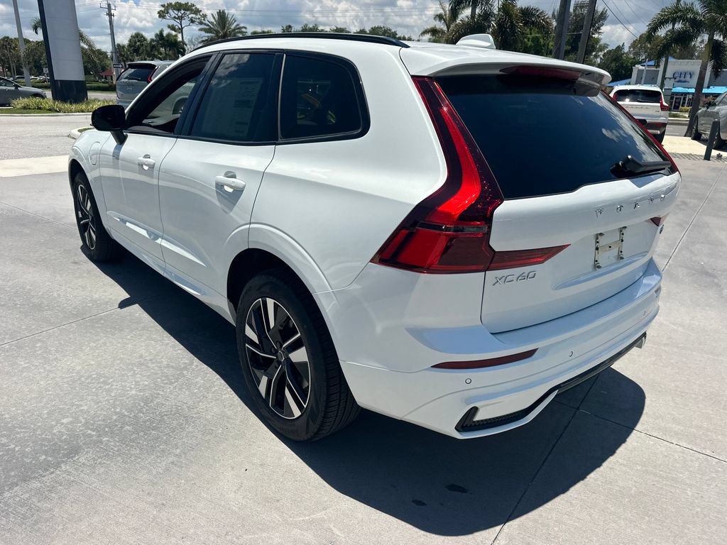 New 2026 Volvo XC60 T8 Core w/ Climate Package AWD/4WD image 9