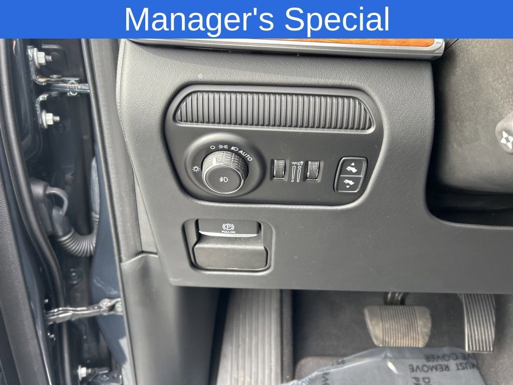 Used 2024 Jeep Grand Wagoneer Series III image 8