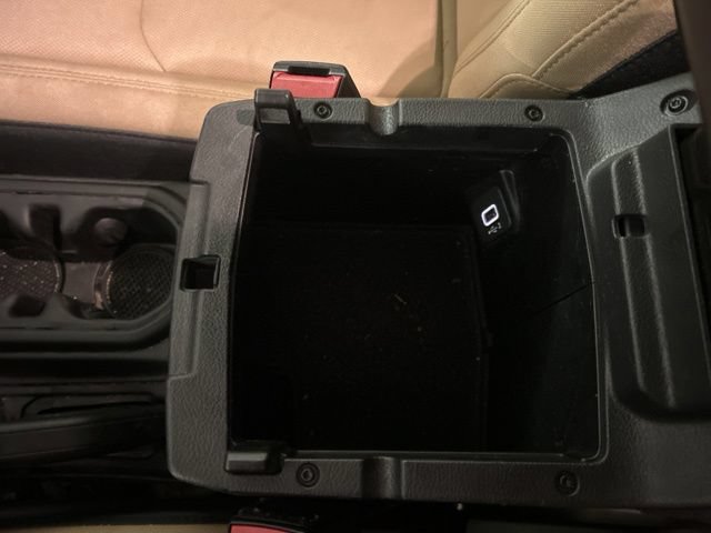 Used 2022 Jeep Wrangler Sport AWD/4WD image 32