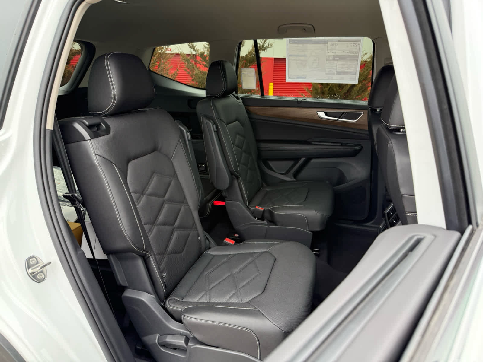 New 2026 Volkswagen Atlas SE image 12