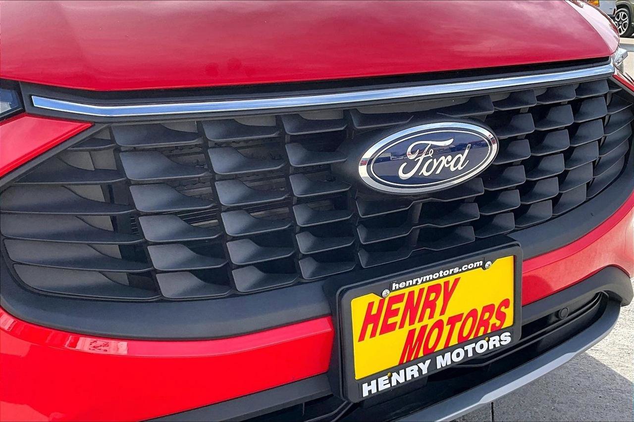 Used 2024 Ford Escape Active image 30