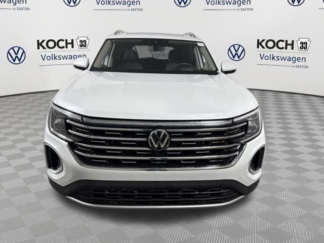 Used 2025 Volkswagen Atlas SEL image 2