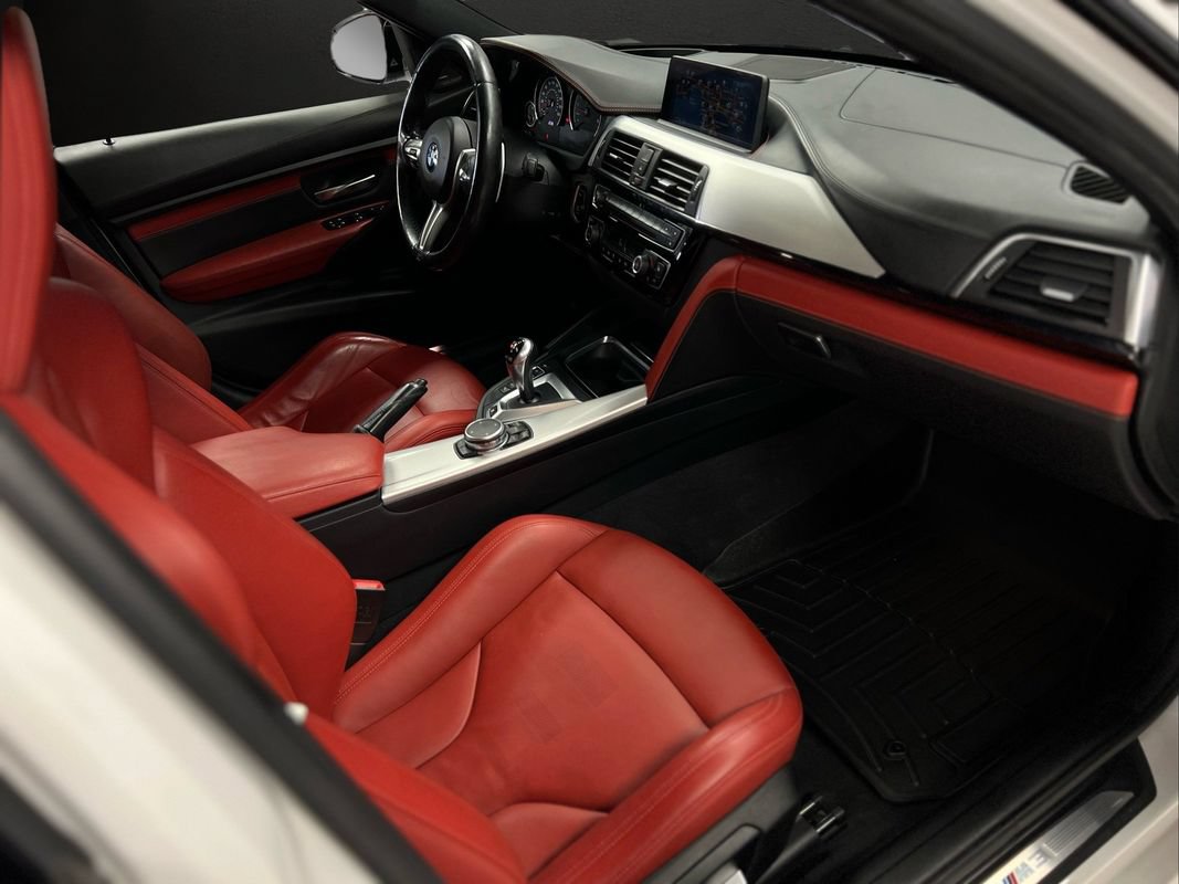 Used 2016 BMW M3 w/ Executive Package RWD image 15