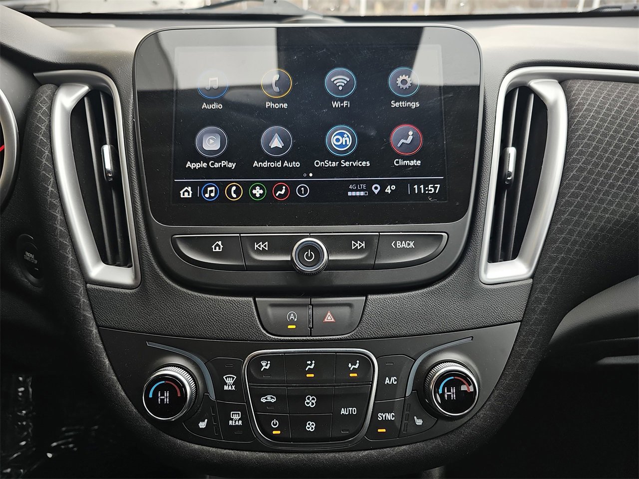 Used 2025 Chevrolet Malibu LT image 19