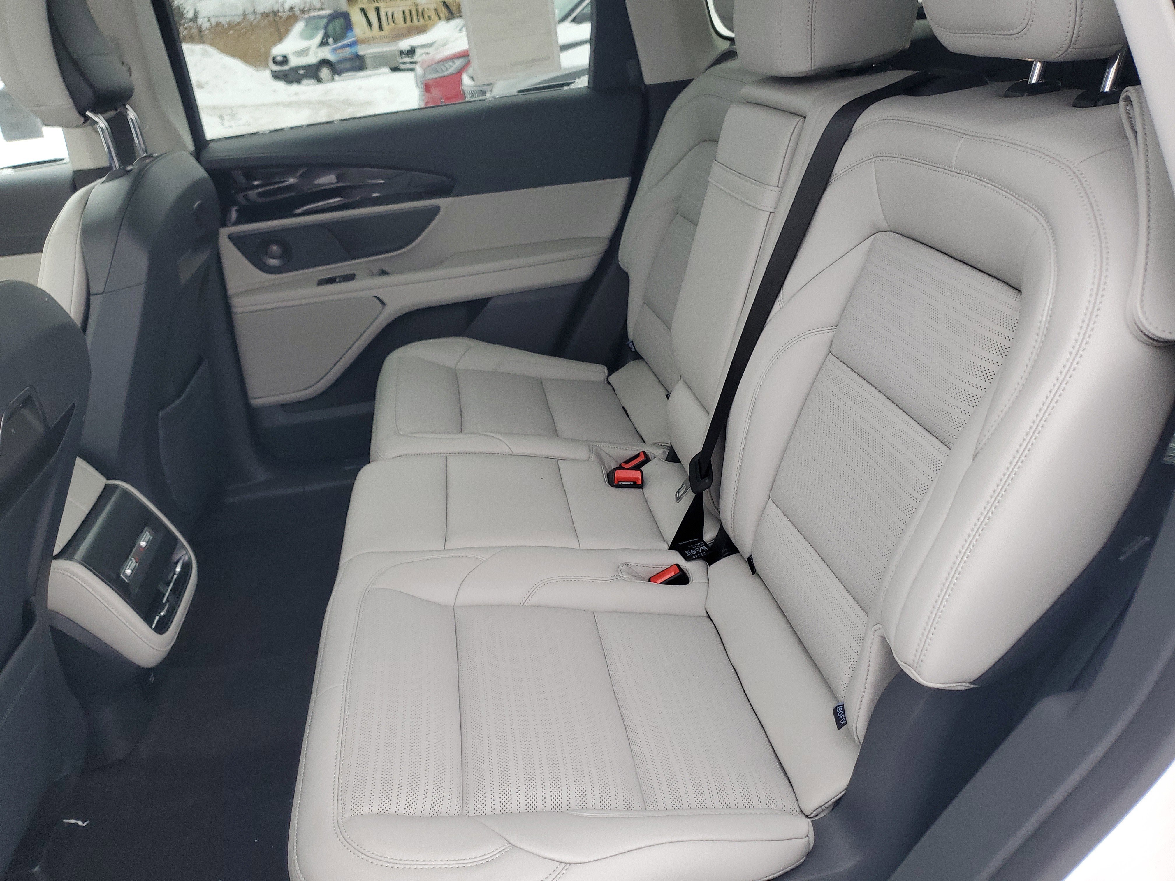 New 2026 Lincoln Nautilus Reserve w/ Jet Appearance Package image 32