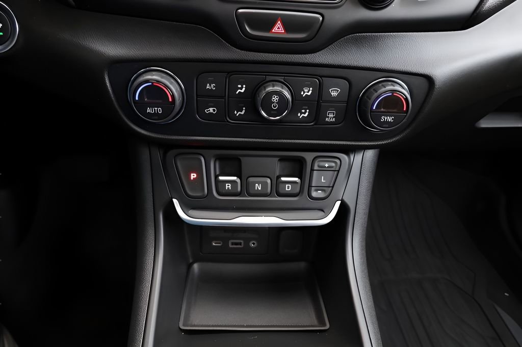 Used 2021 GMC Terrain Denali w/ Denali Premium Package image 38