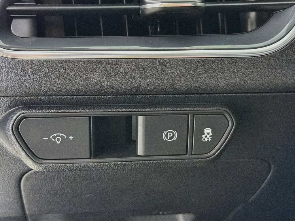 Used 2025 Kia K4 EX FWD image 13
