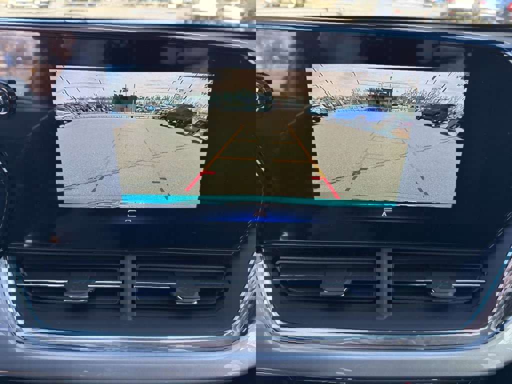 New 2026 Chevrolet Trax LT w/ Driver Confidence Package image 18