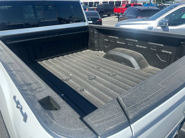 New 2025 GMC Sierra 3500 SLT w/ SLT Convenience Package image 13