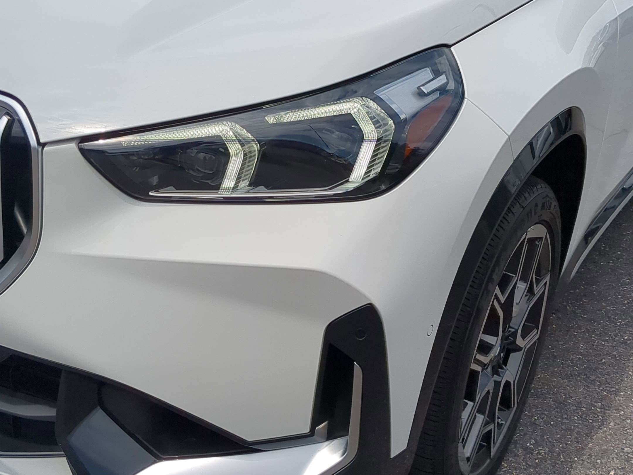 Used 2023 BMW X1 xDrive28i w/ Convenience Package AWD/4WD image 9