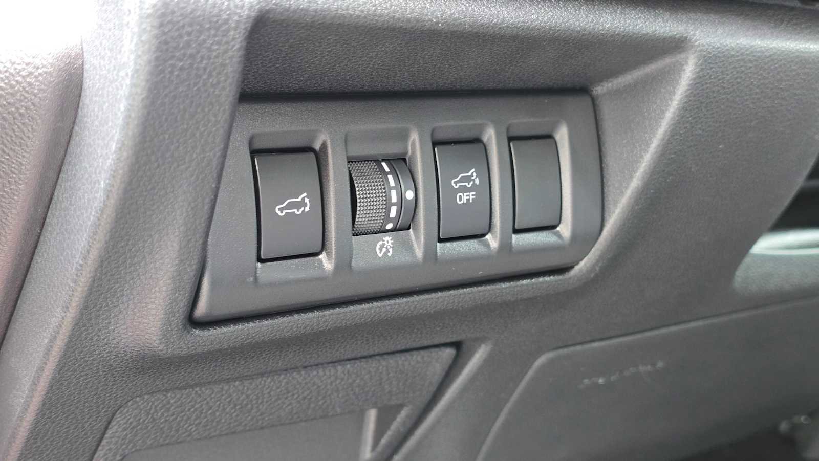 Used 2023 Subaru Outback Touring XT AWD/4WD image 25