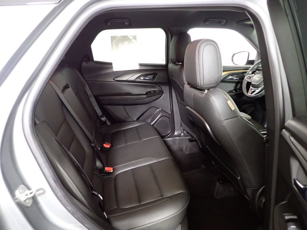 Used 2023 Chevrolet TrailBlazer ACTIV w/ Convenience Package AWD/4WD image 34