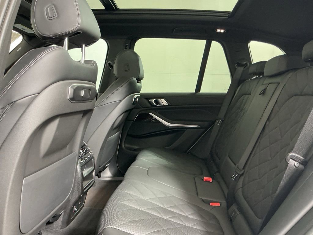 Certified 2025 BMW X5 sDrive40i w/ Parking Assistance Package RWD image 26