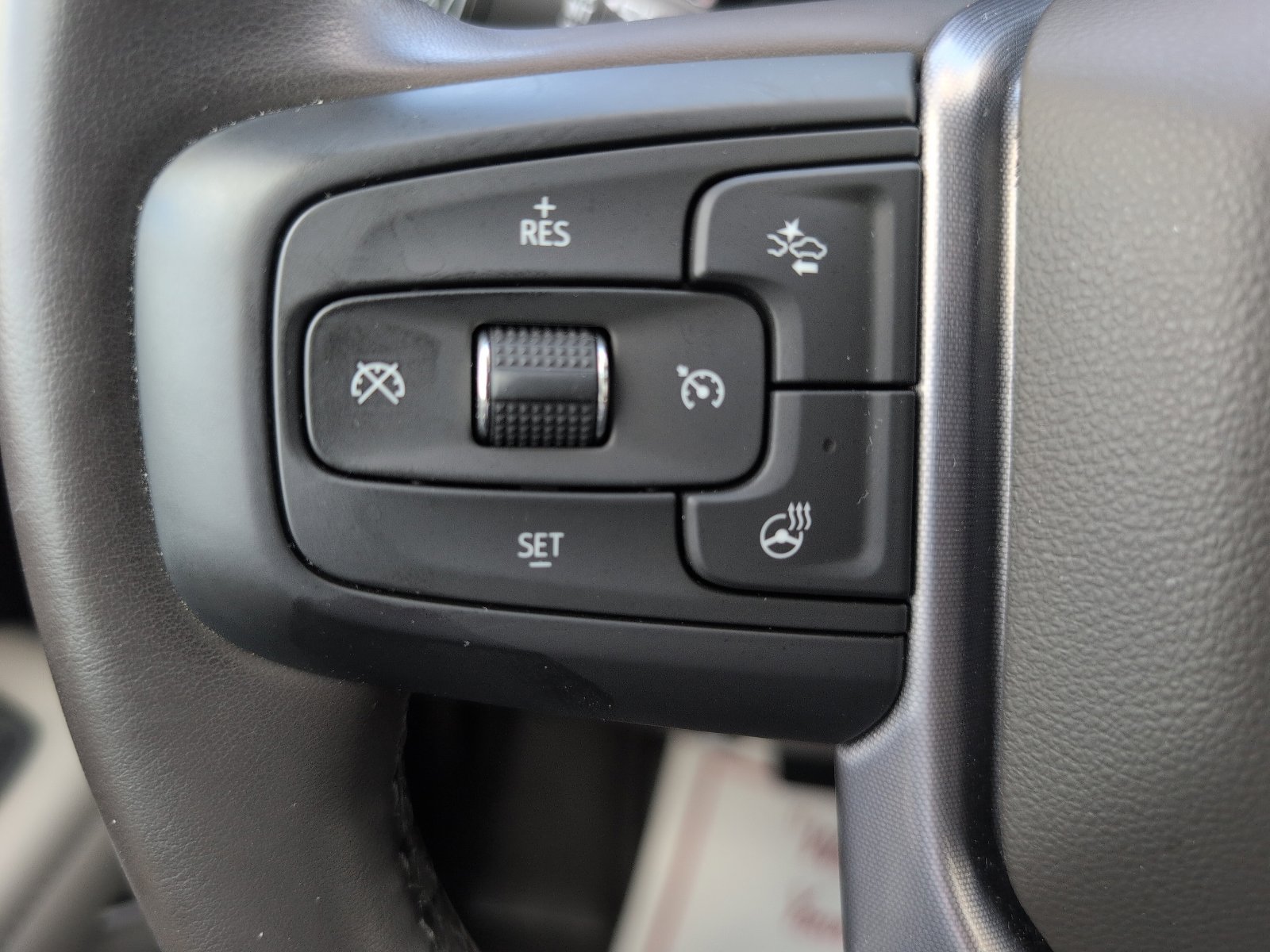 Used 2023 GMC Yukon XL SLT w/ SLT Luxury Package image 26