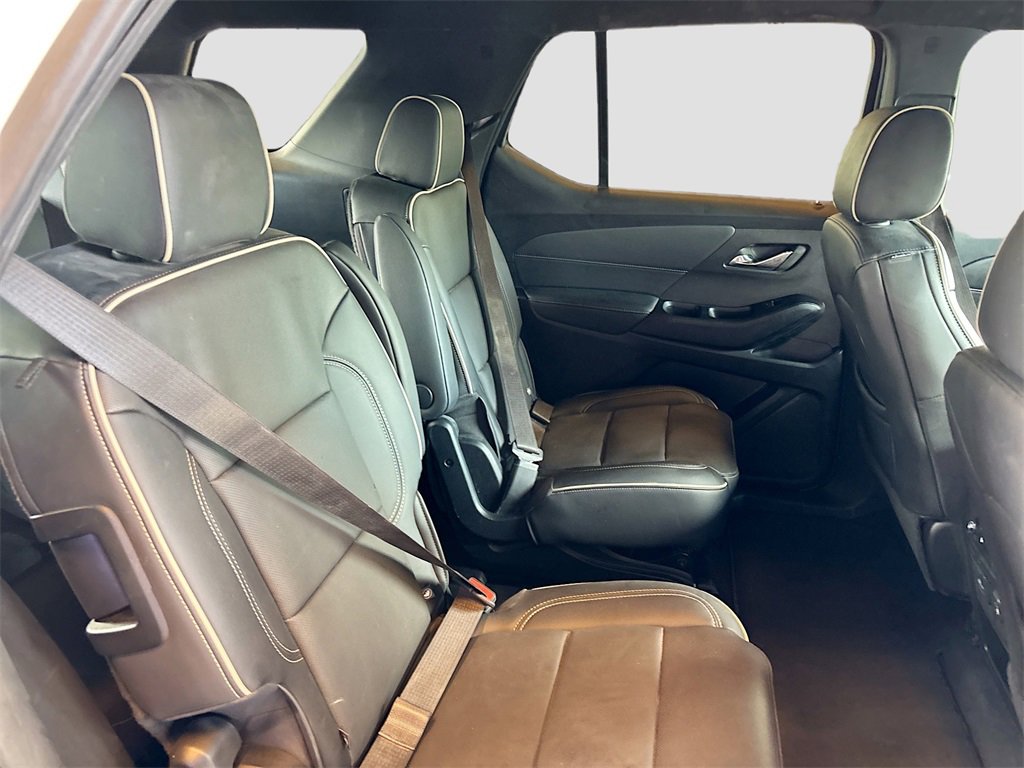 Used 2023 Chevrolet Traverse Premier w/ Redline Edition image 29