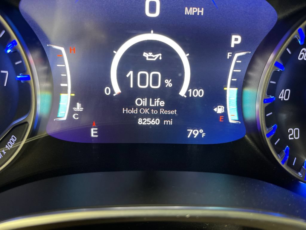 Used 2019 Chrysler Pacifica Touring-L Plus w/ Advanced Safetytec Group FWD image 22