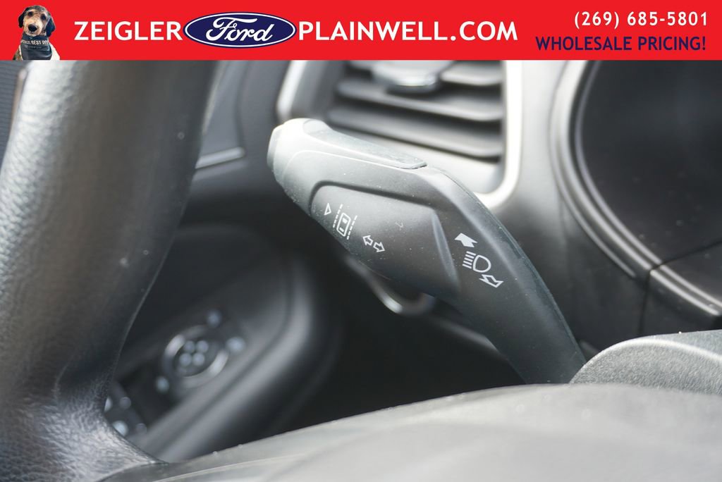 Used 2023 Ford Edge SE w/ Black Appearance Package image 24