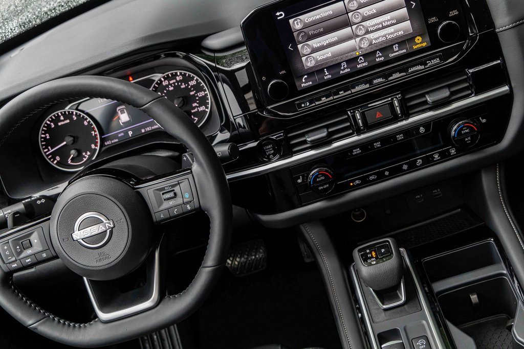 Certified 2025 Nissan Pathfinder SL w/ SL Premium Package image 20