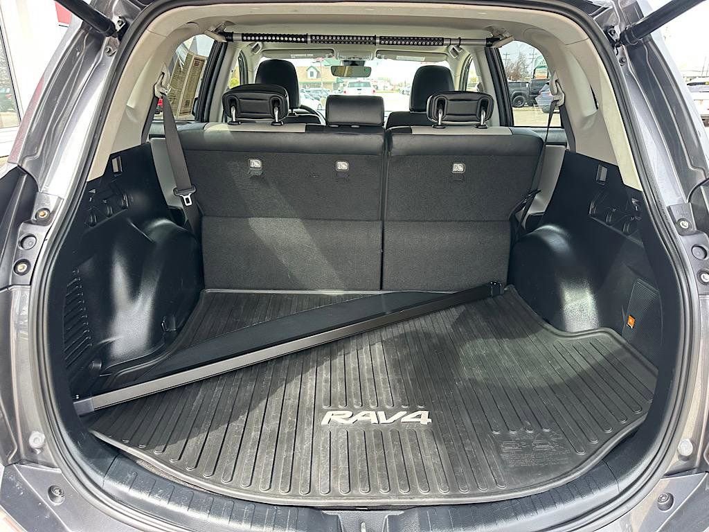 Used 2016 Toyota RAV4 Limited w/ Advanced Technology Package image 12