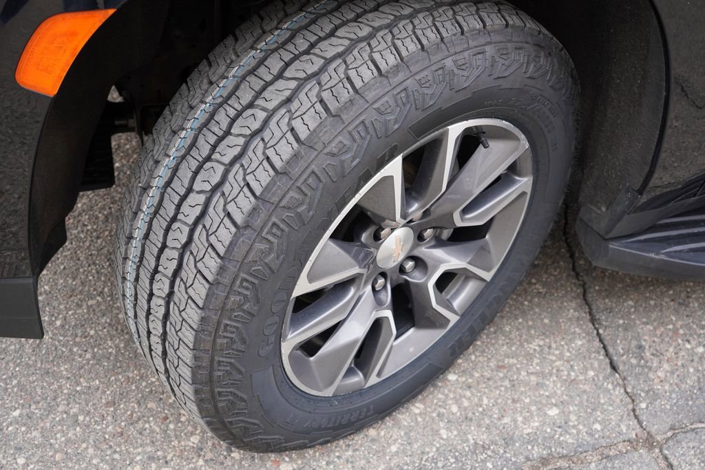 Used 2022 Chevrolet Tahoe LT w/ LT Signature Package image 13