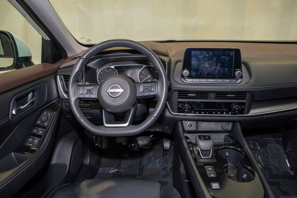 Used 2023 Nissan Rogue SV w/ SV Premium B Package image 7