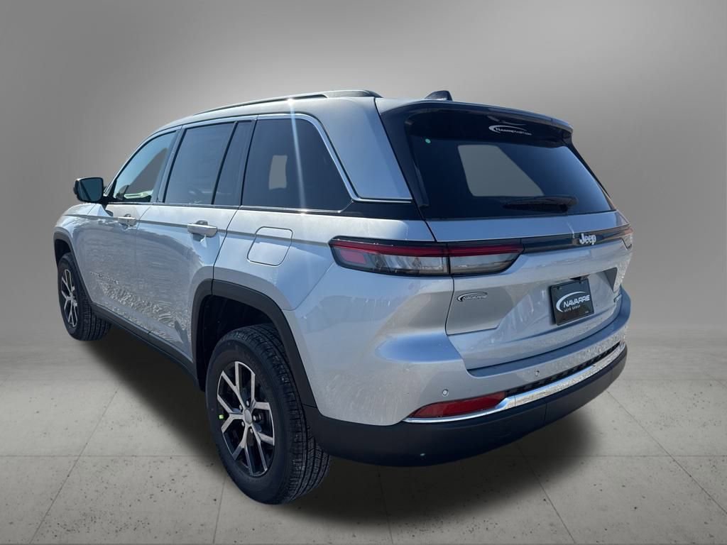 New 2025 Jeep Grand Cherokee Limited image 7